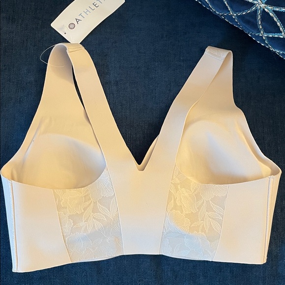Athleta Ritual Lace Plunge Bra - Picture 9 of 9